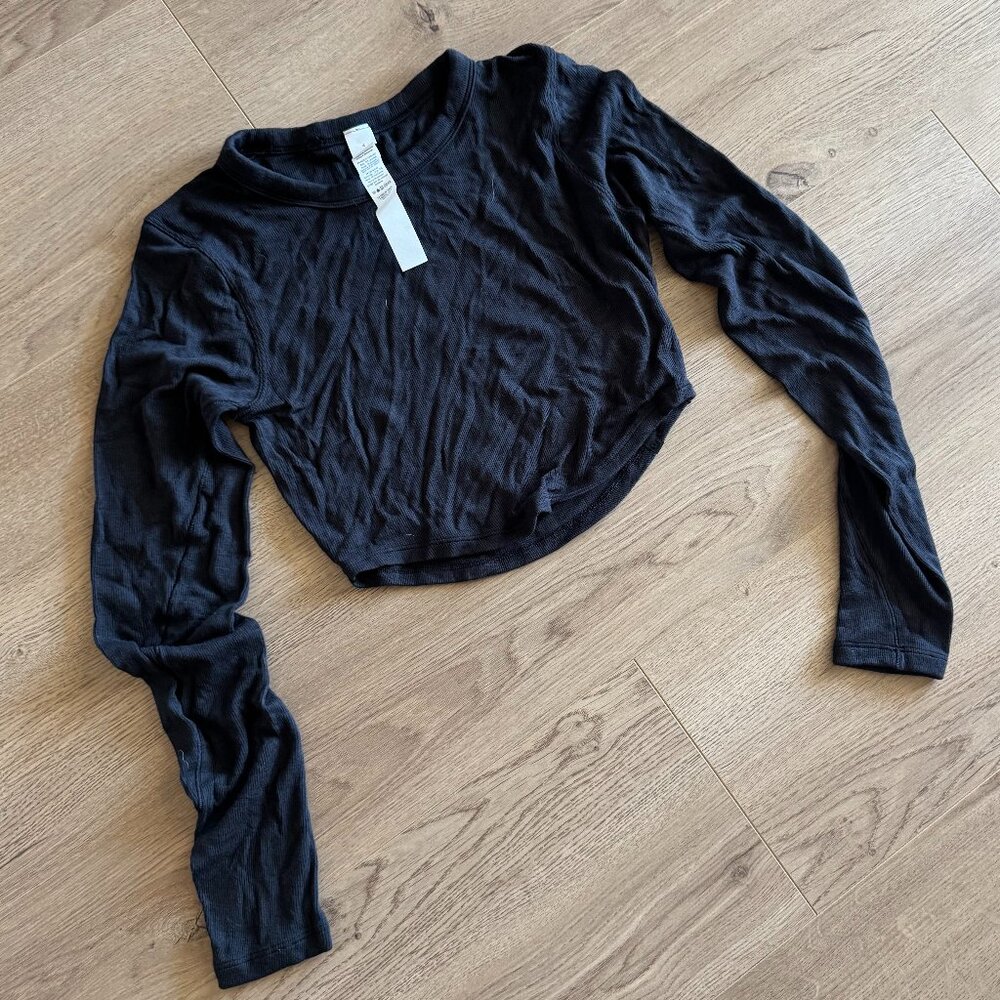 lululemon cropped Hold Tight long sleeve